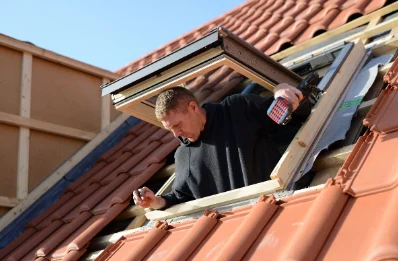 Pose de fenêtres de toit Velux à Laplume